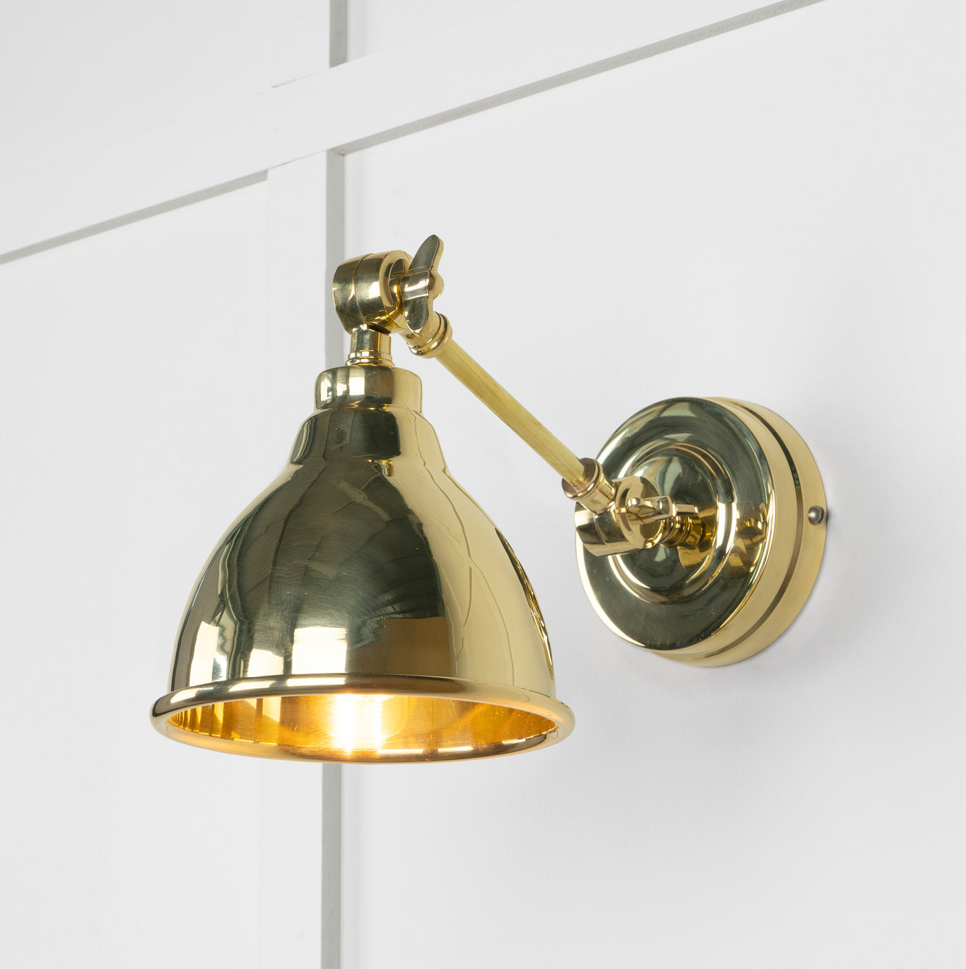 From The Anvil 49716 - Smooth Brass Brindley Wall Light