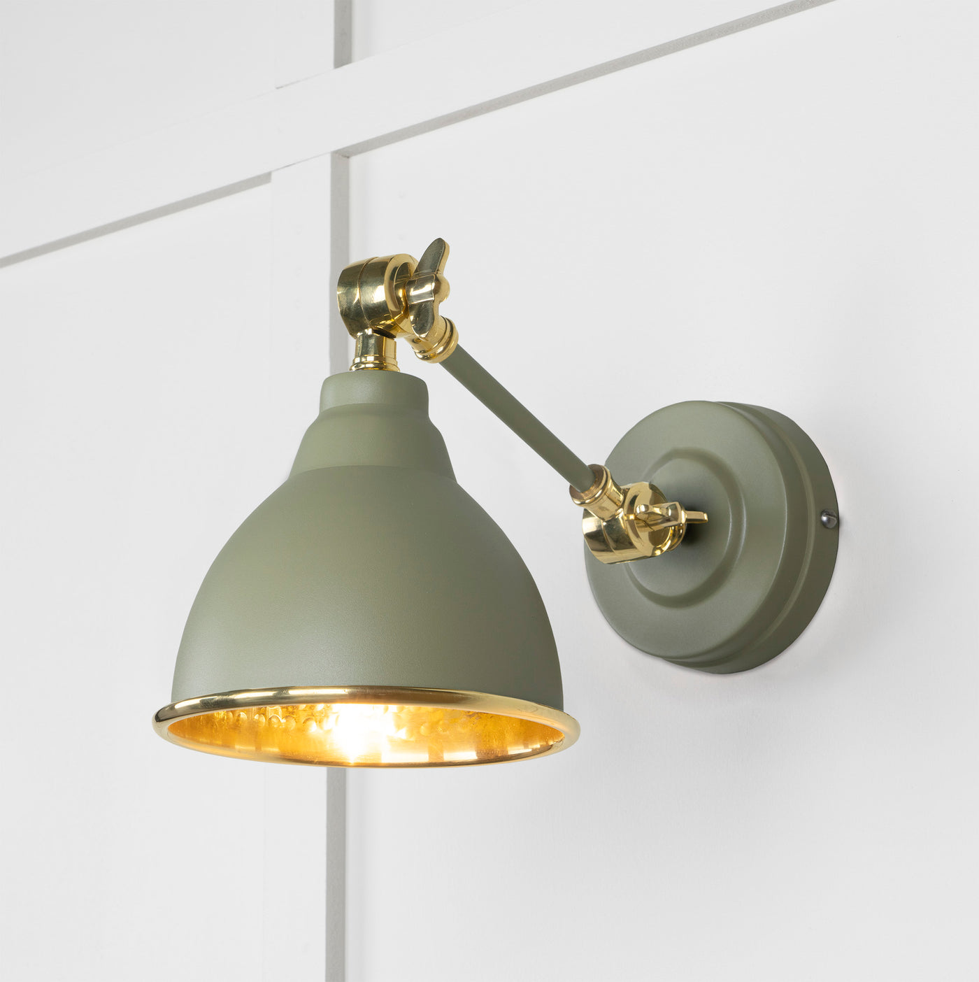 From The Anvil 49719STU - Hammered Brass Brindley Wall Light in Tump